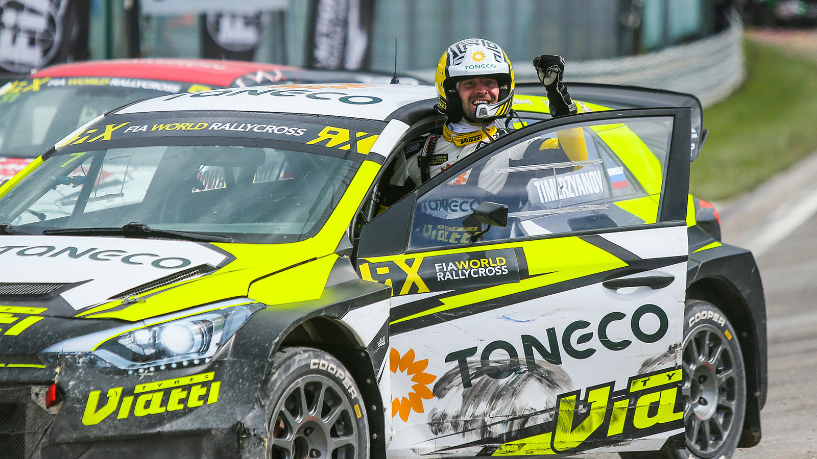 Timur Timerzyanov gewinnt spektakuläre Spa-Premiere