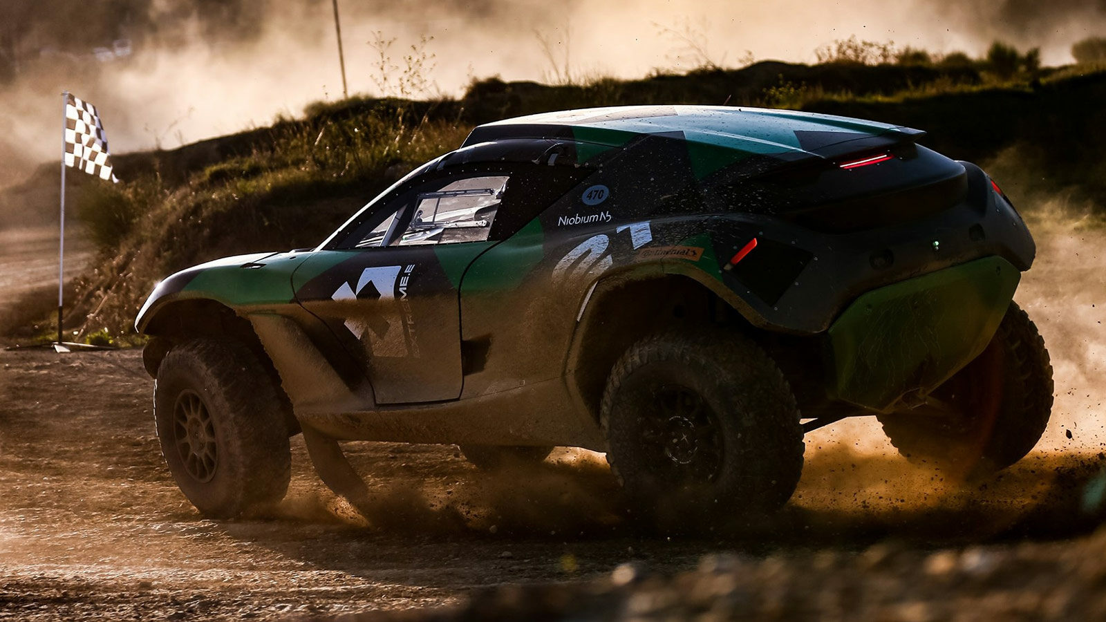 Guerlain Chicherit zeigt Extreme E bei Dakar Rally