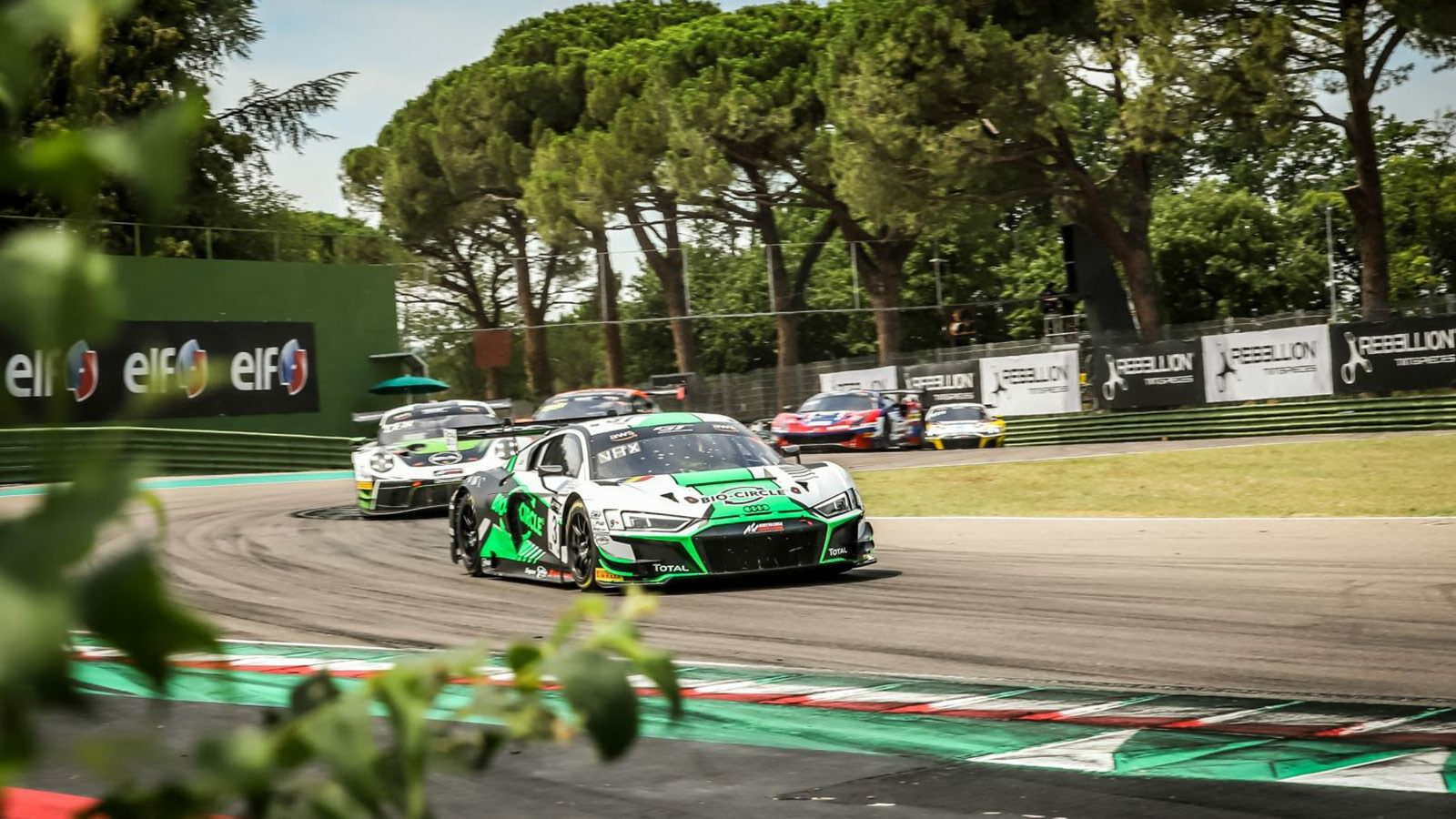 WRT gewinnt GT World Challenge Europe Auftakt
