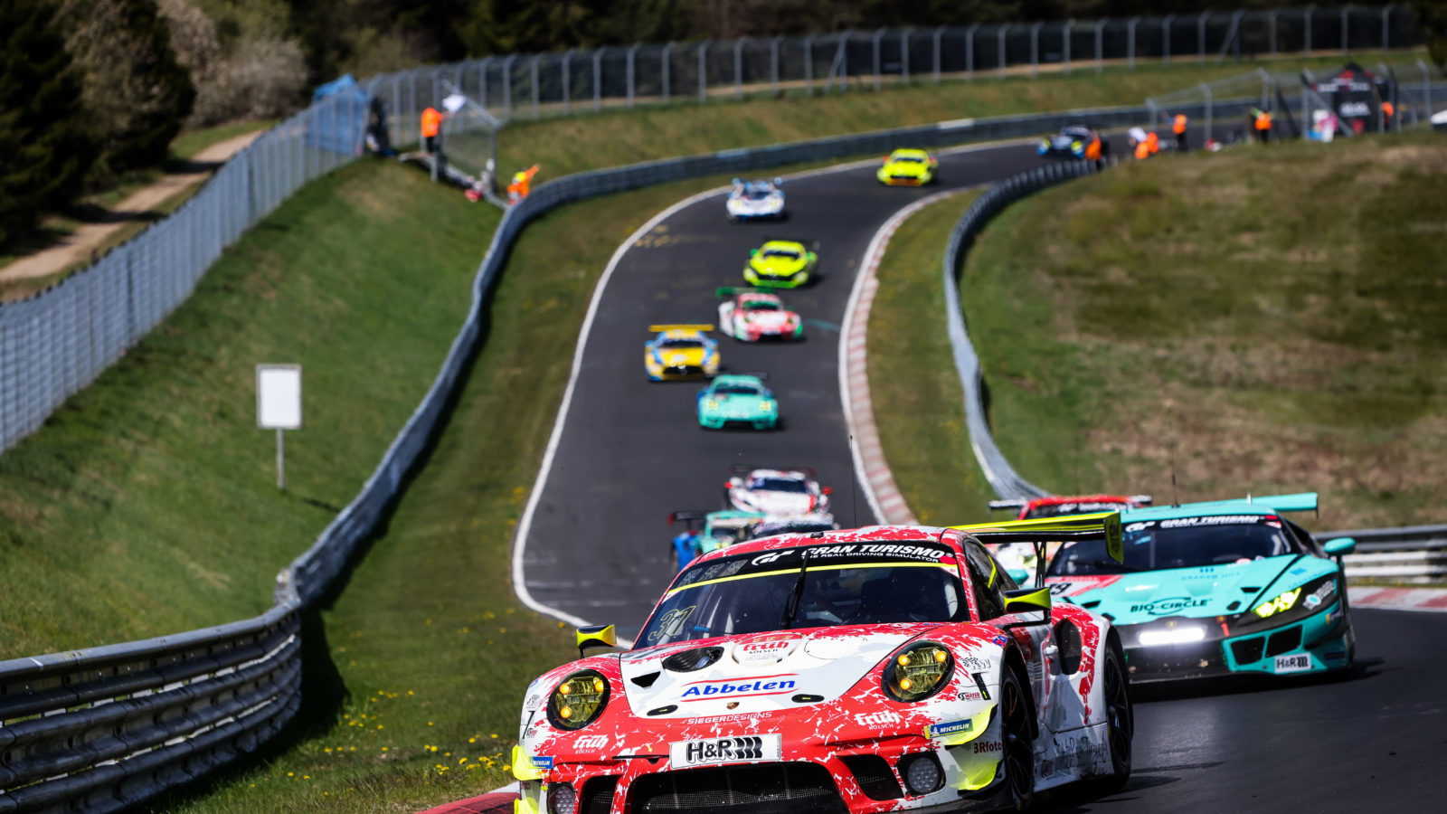 Porsche-Doppelsieg bei 24h Nürburgring Qualifikationsrennen