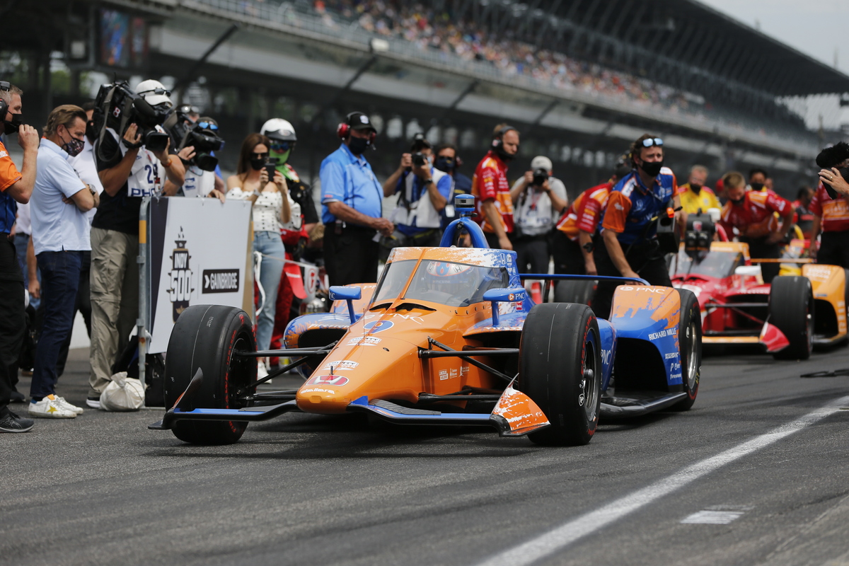 Scott Dixon sichert sich Indy 500 Poleposition