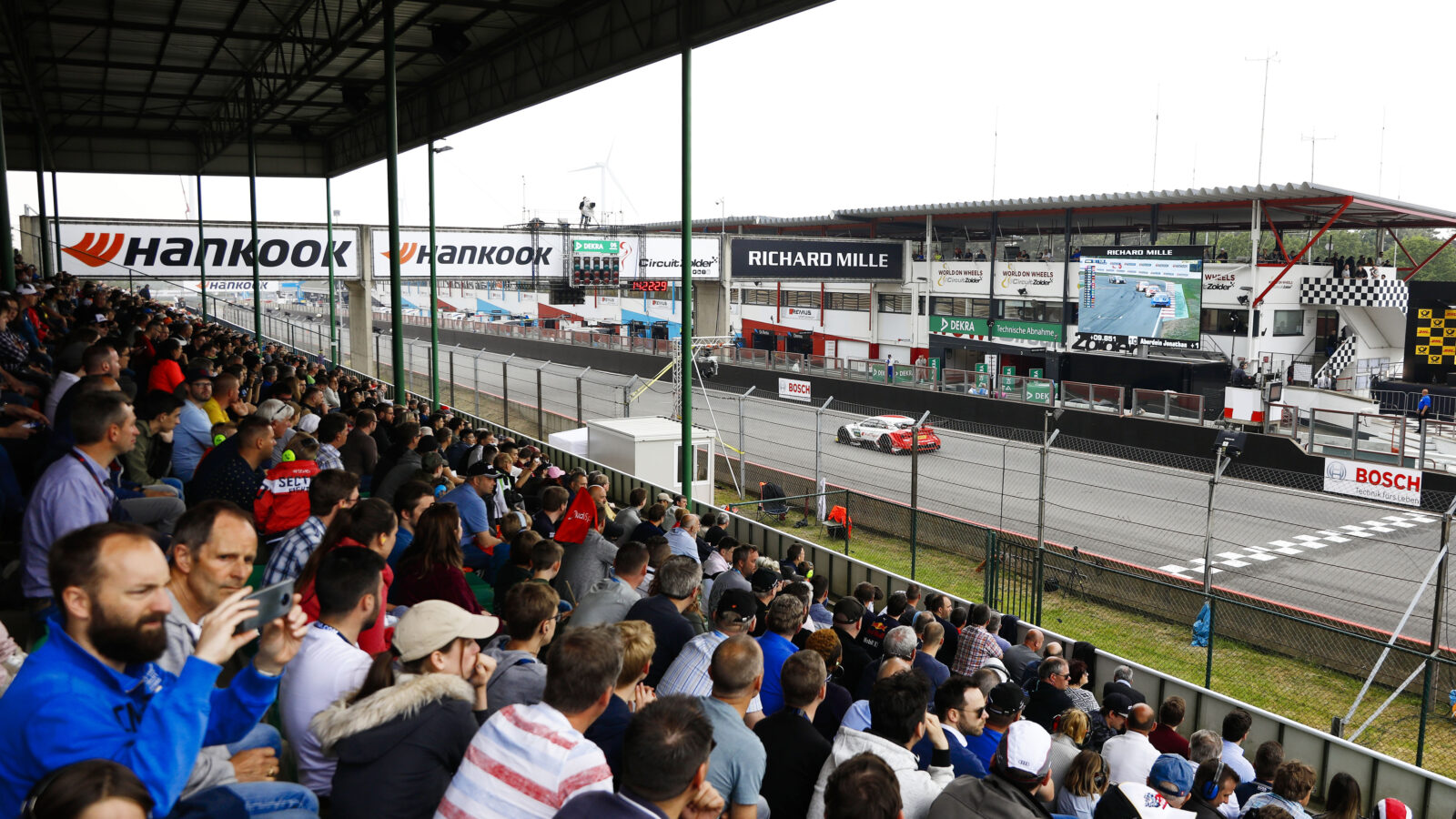 DTM am Lausitzring und in Zolder mit Zuschauern