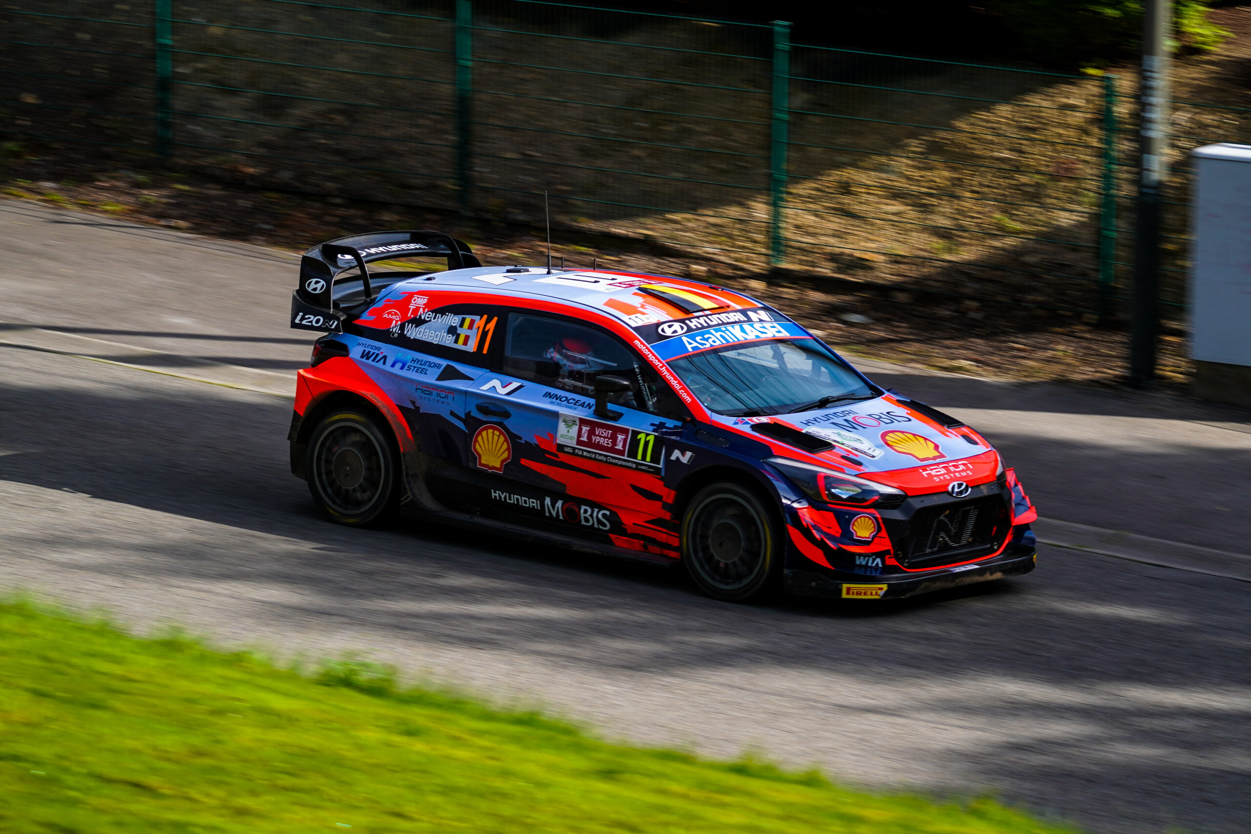 Thierry Neuville wins in Belgium